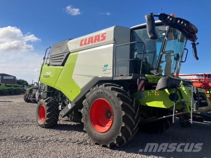 CLAAS TRION 750 Combine harvesters