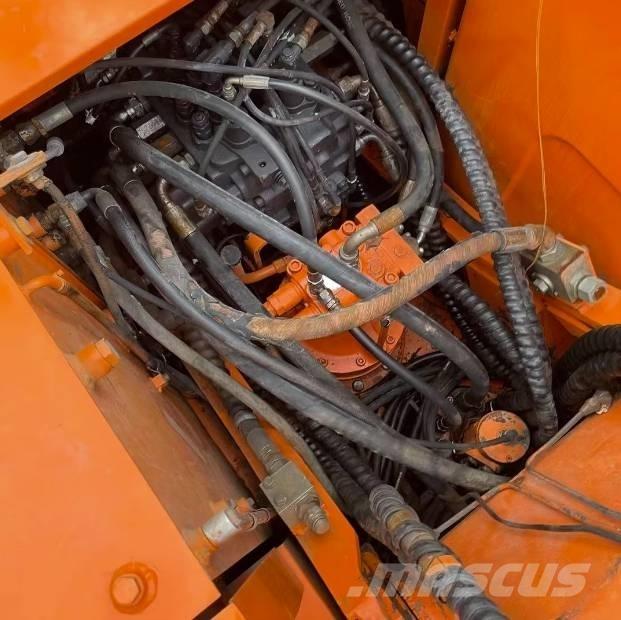 Doosan DH150W-7 Wheeled excavators