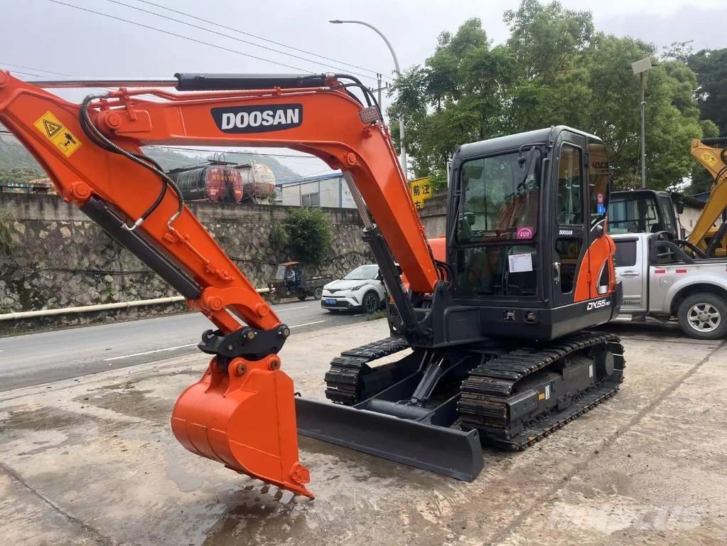 Doosan DX55-9C Mini excavators < 7t