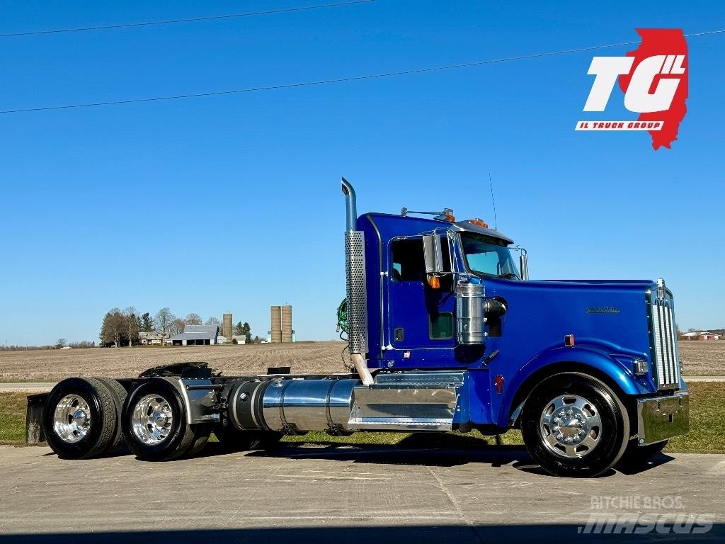 Kenworth W900 Truck Tractor Units