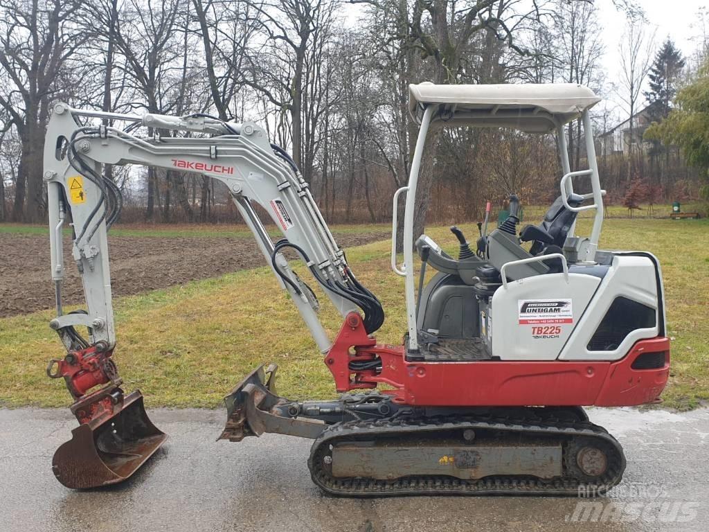 Takeuchi TB 225 Mini excavators < 7t