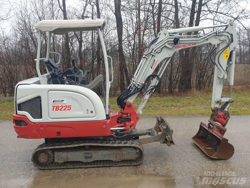 Takeuchi TB 225 Mini excavators < 7t