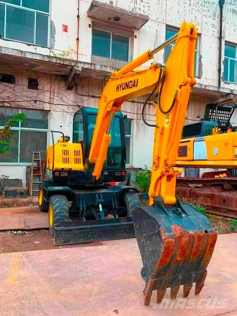 Hyundai Robex 60 W-7 Wheeled excavators