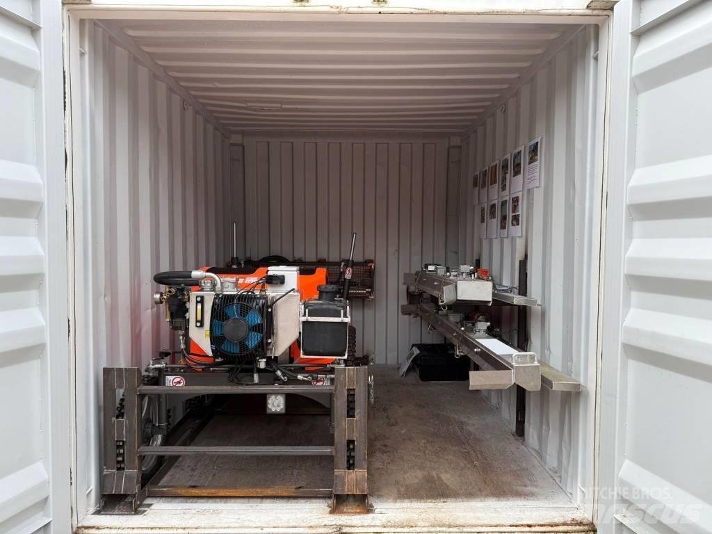  Masterscreed MS355 Concrete spares & accessories