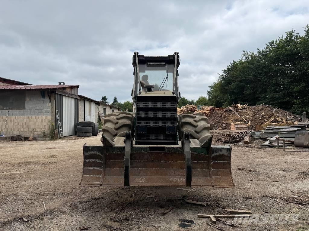 Noe NF210-4R Skidders
