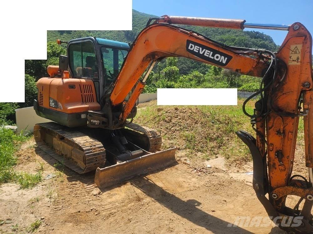 Doosan DX 55 Mini excavators < 7t