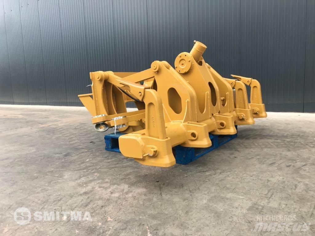 CAT 140M2 Scarifiers