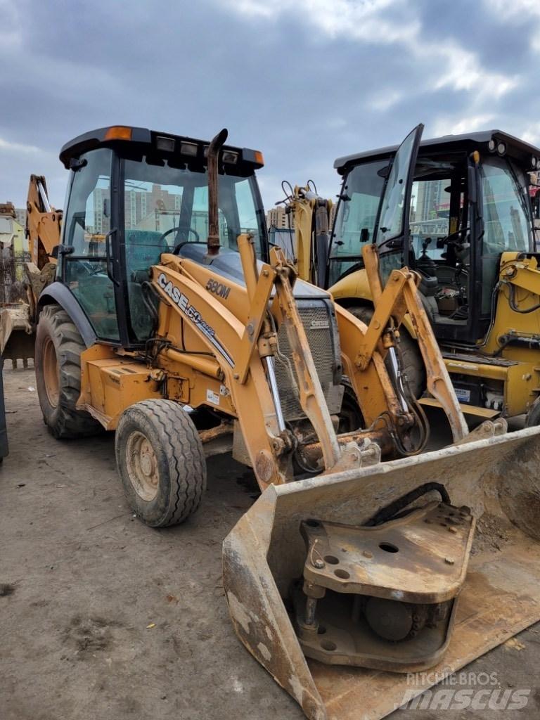 CASE 580 M TLB's