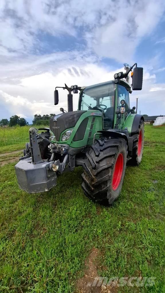Fendt 516 Vario Tractors