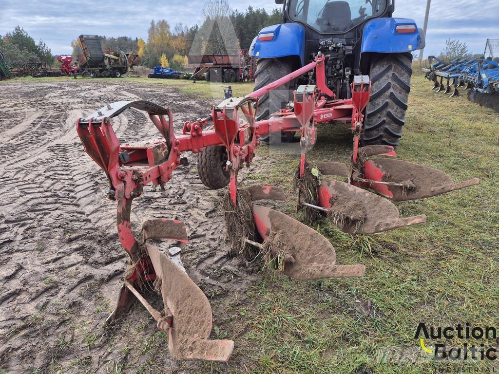 Akpil KMJR4+1SO Reversible ploughs