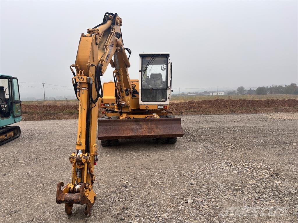 Liebherr A 310 B Other