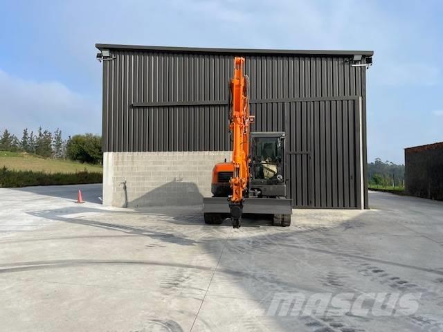 Doosan 85 Midi excavators  7t - 12t