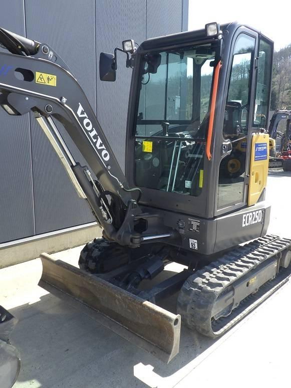 Volvo ECR 25 D Mini excavators < 7t