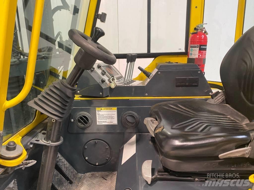 Combilift CBE2500 4-way reach truck