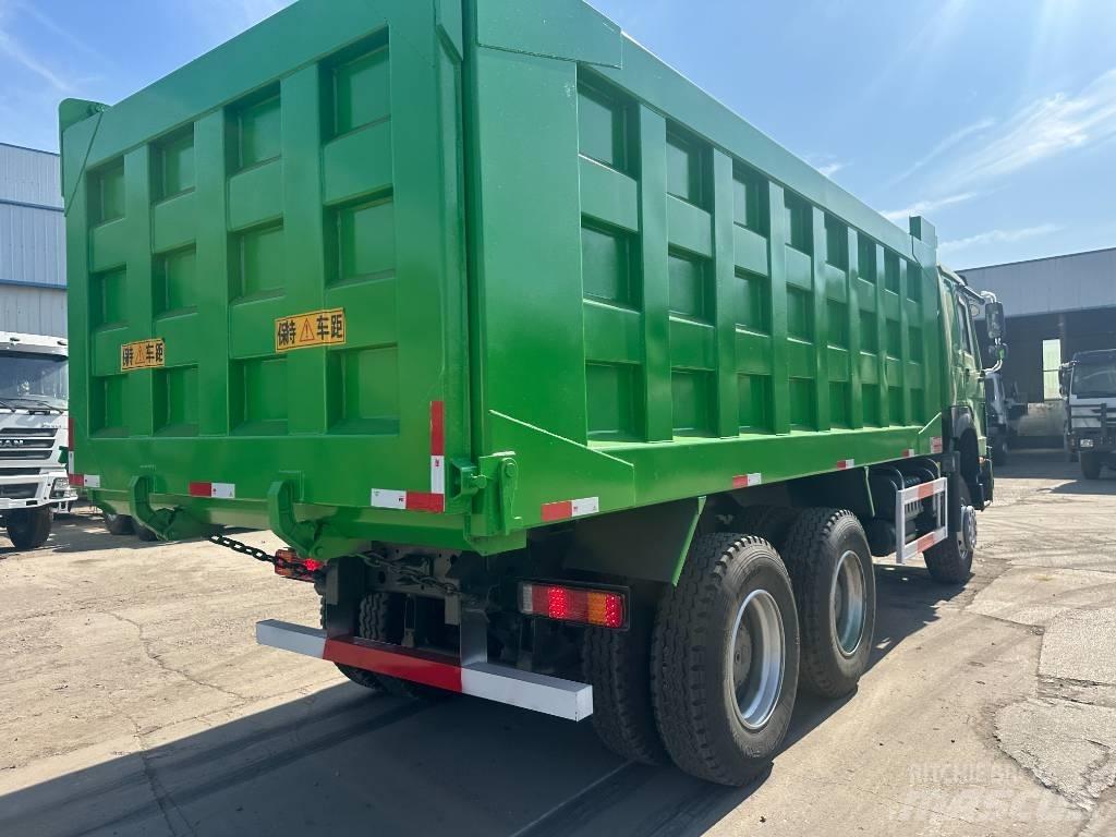 Howo 371 Van Body Trucks