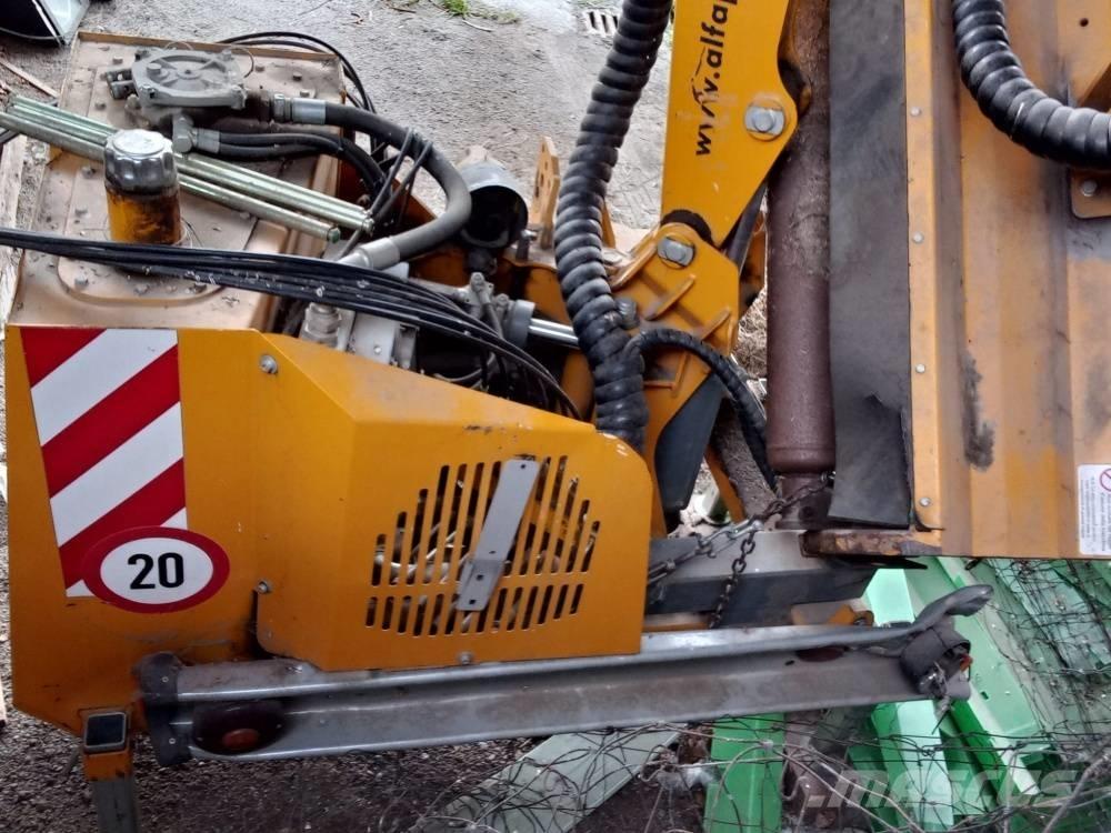 Femac DOC 400A Other groundscare machines