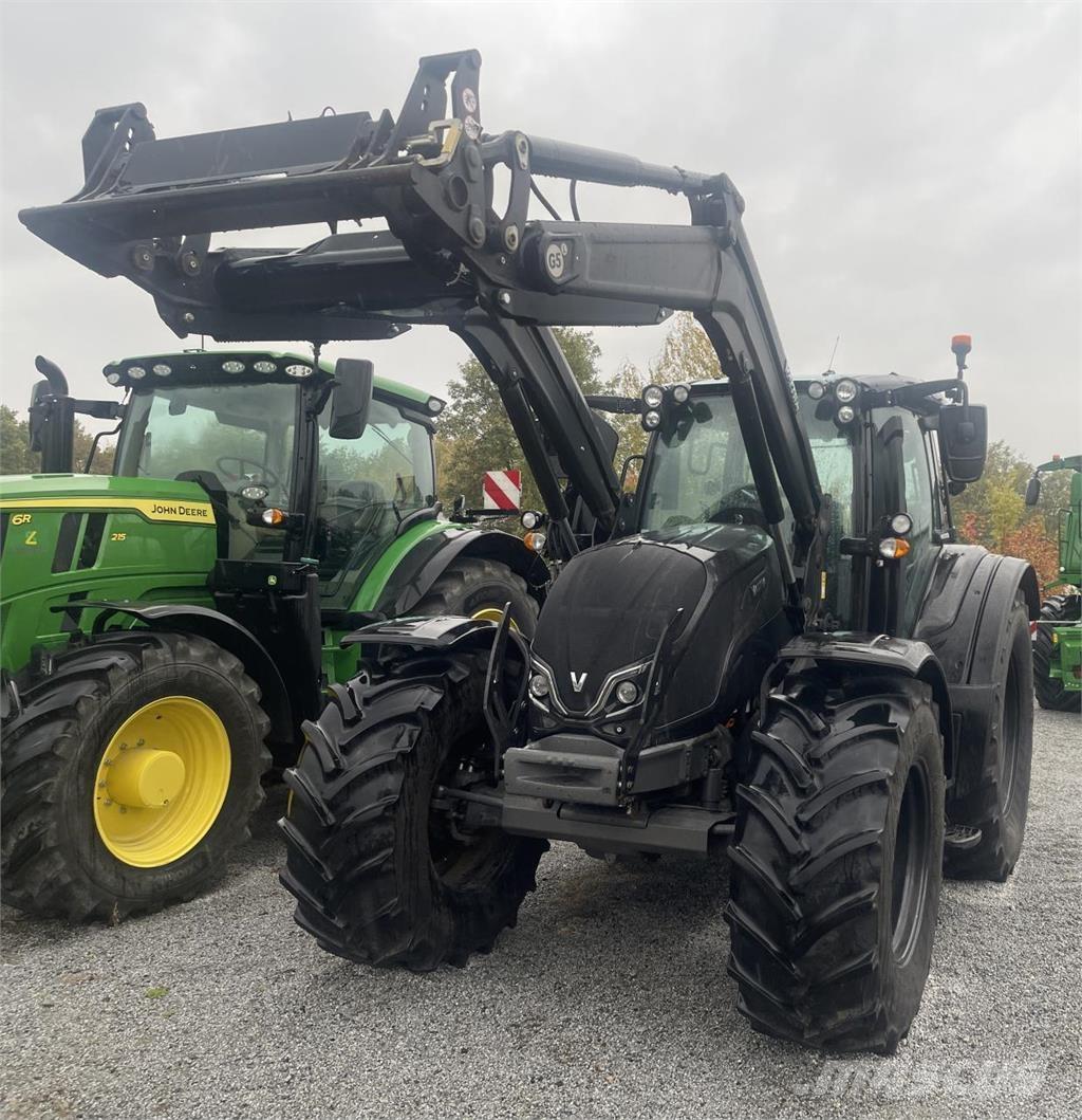 Valtra N 175 Tractors