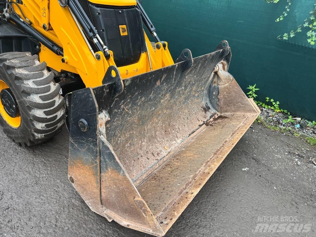JCB 3 CX TLB's