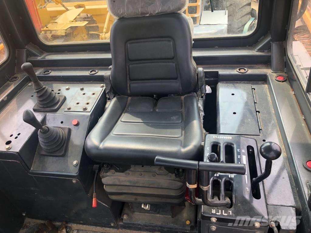 Shantui SD22 Crawler dozers