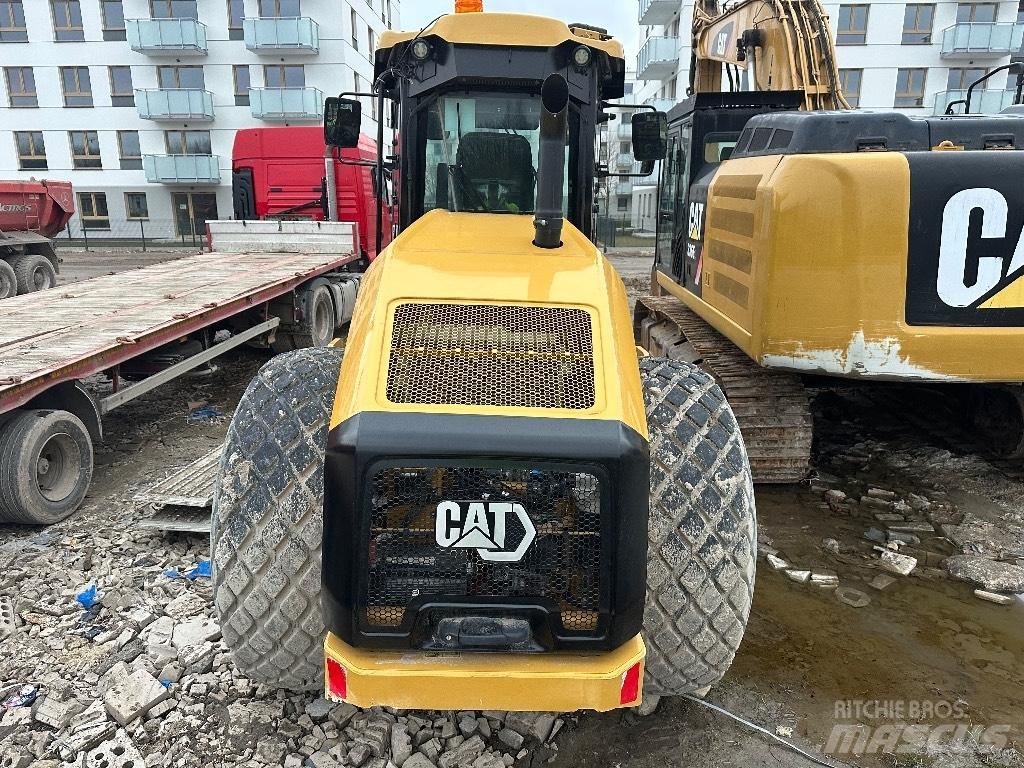 CAT CS 12 GC Single drum rollers
