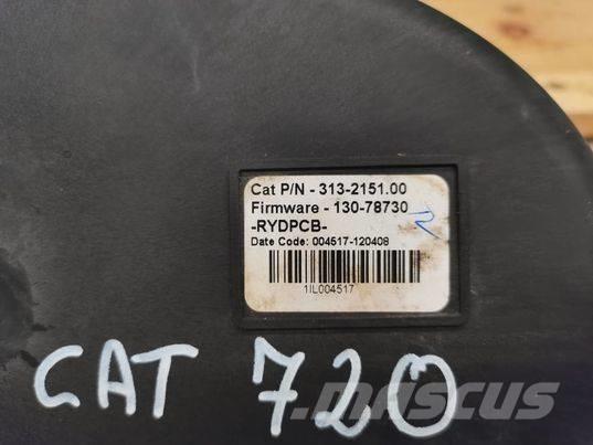 CAT 735 meter Electronics