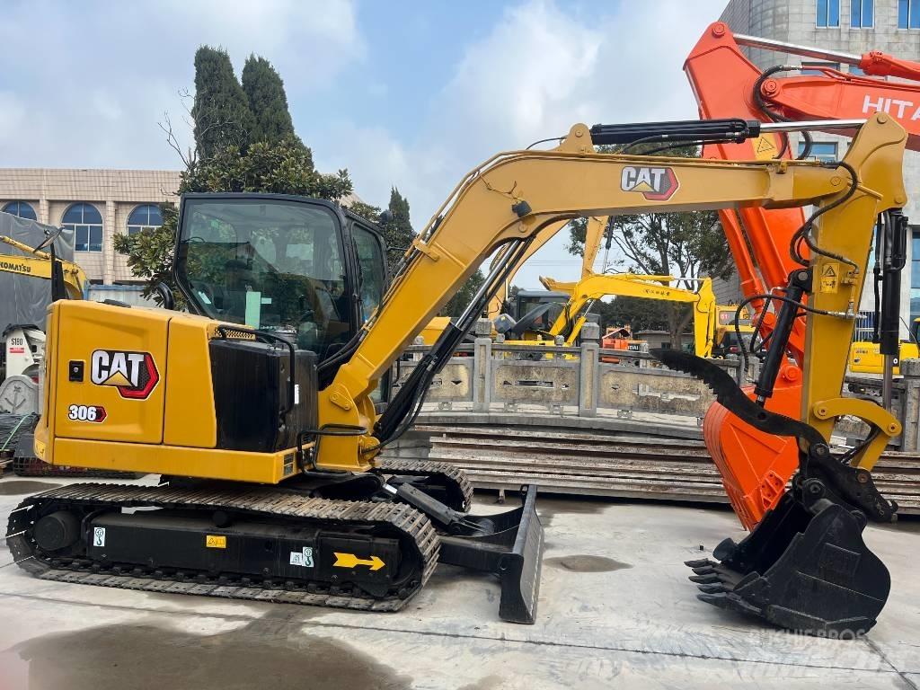 CAT 306 Mini excavators < 7t