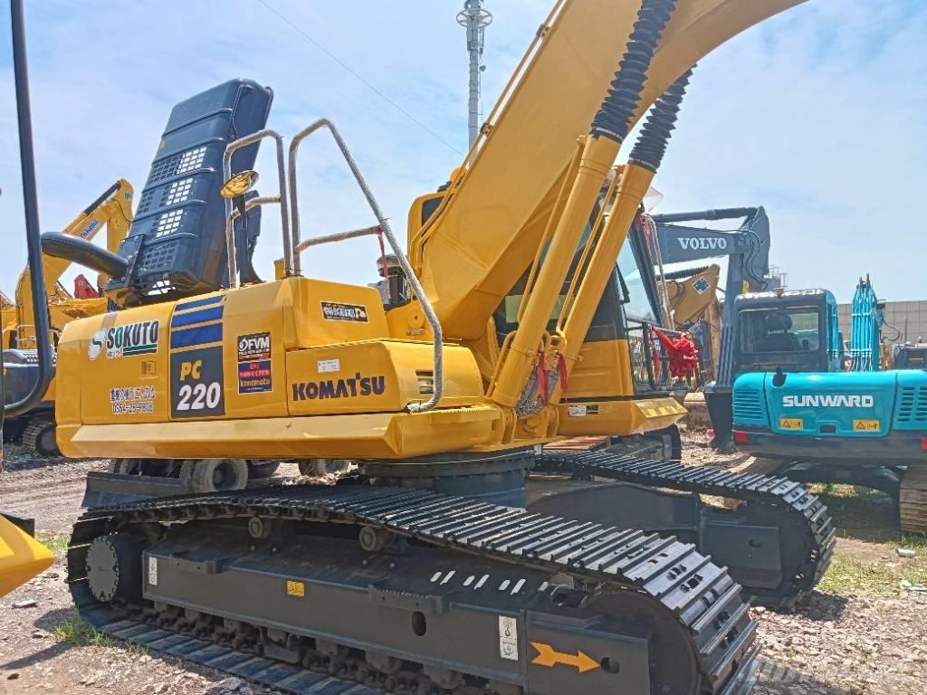 Komatsu PC 220-8 Crawler excavators
