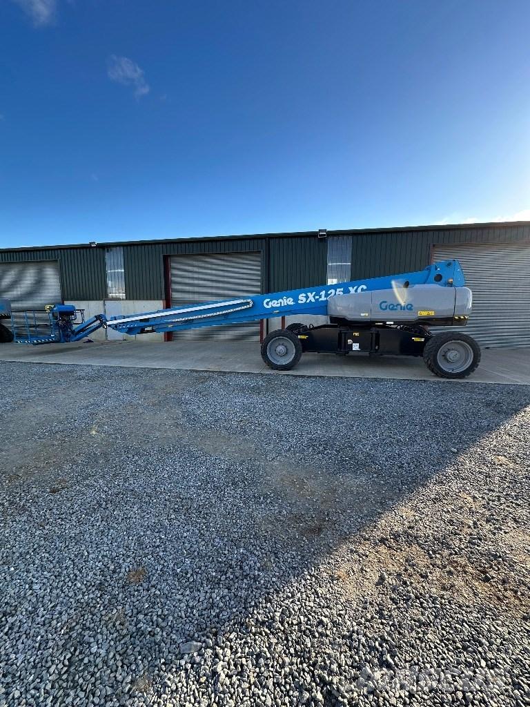 Genie SX 125 XC Telescopic boom lifts