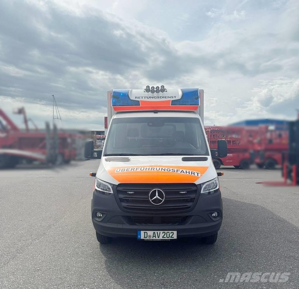 Mercedes-Benz 100 D Emergency vehicles