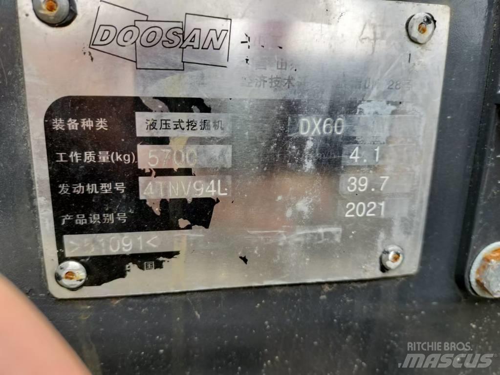 Doosan DX 60 Mini excavators < 7t