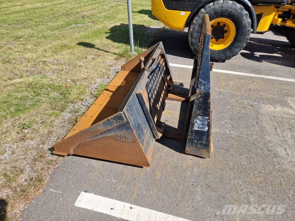 CAT 247 B 2 Skid steer loaders
