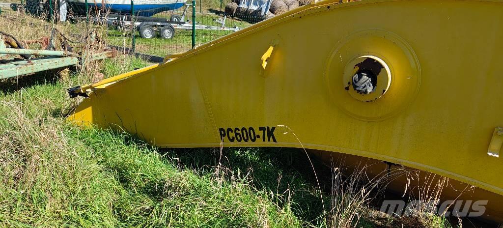 Komatsu PC 600-7K Booms and arms