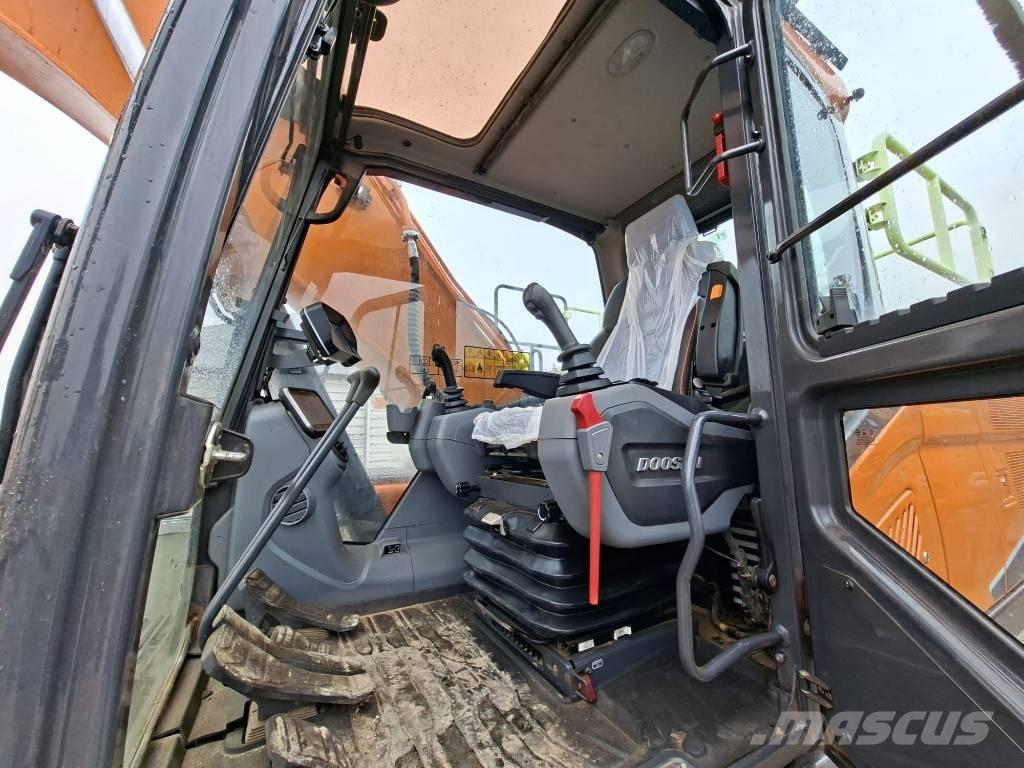 Doosan DX 225 LC Crawler excavators