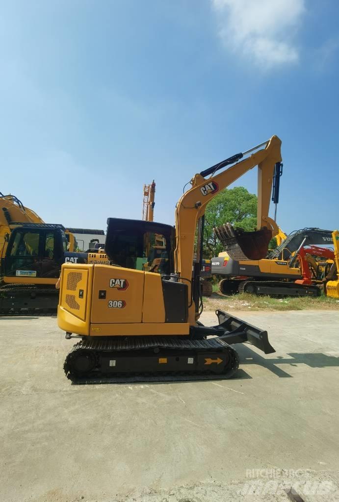 CAT 306 Mini excavators < 7t