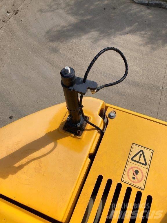 JCB 245 XR Crawler excavators