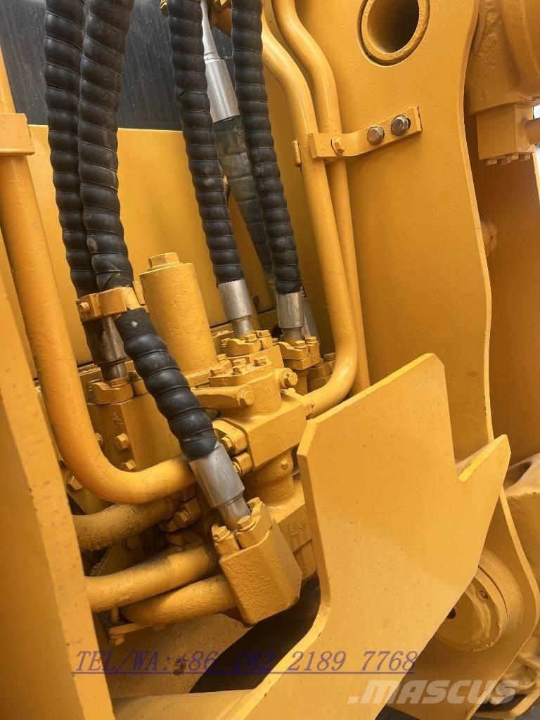 Shantui SD 32 Crawler dozers