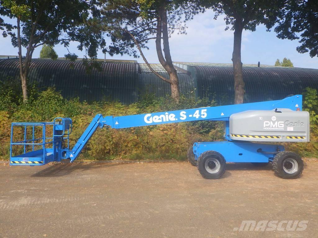 Genie S45 Telescopic boom lifts