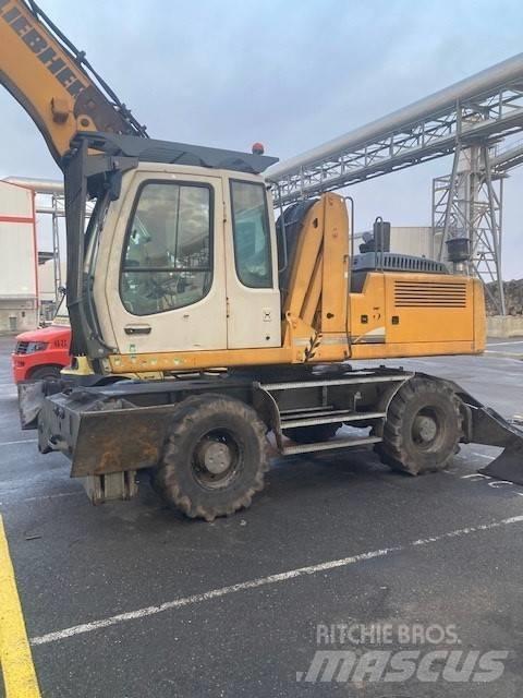 Liebherr 924C-LI Wheeled excavators