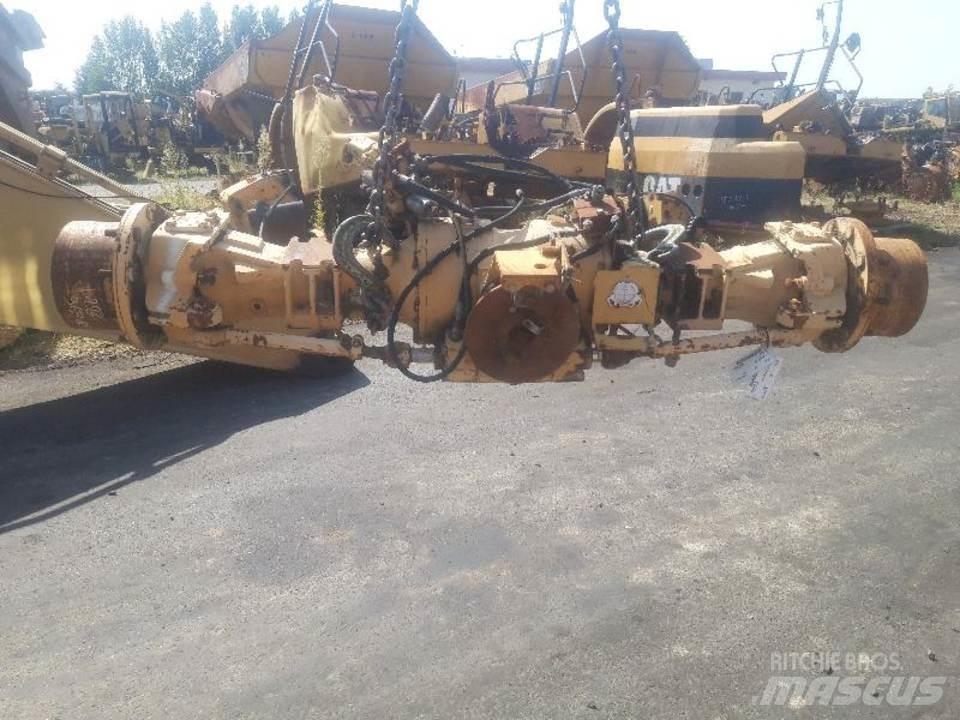 CAT 438B Transmission