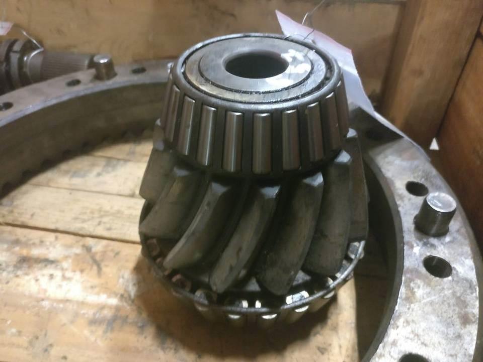 CAT 657B Transmission