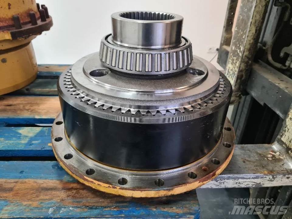 CAT 735 Transmission