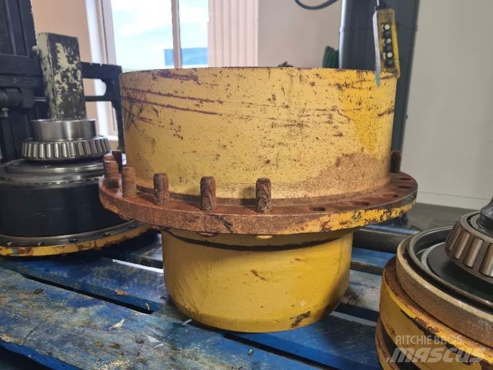 CAT 735 Transmission