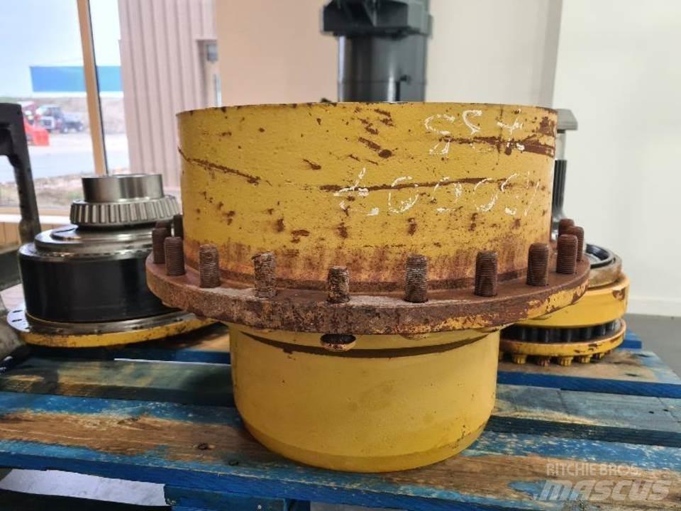 CAT 735 Transmission