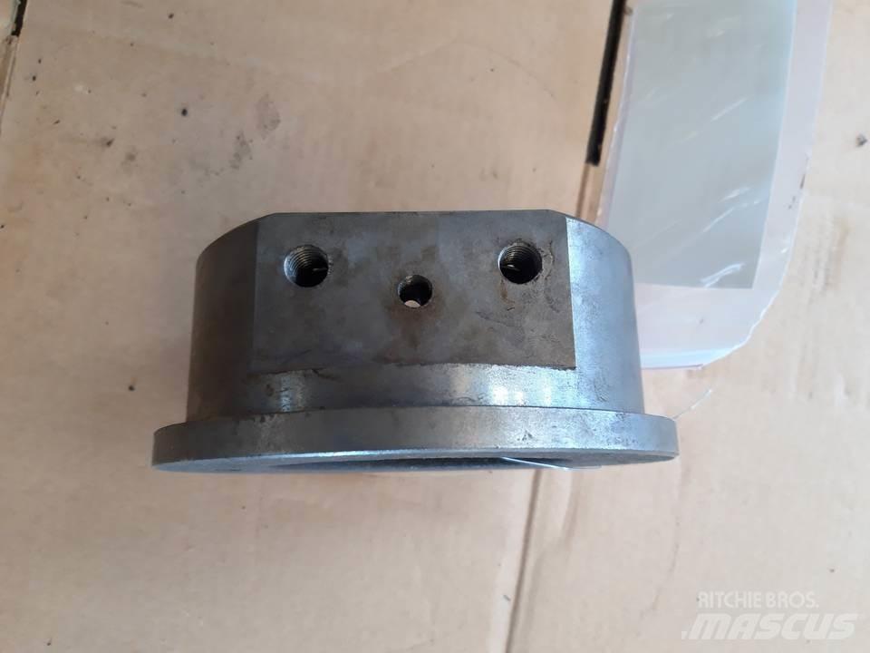 CAT 950B Transmission