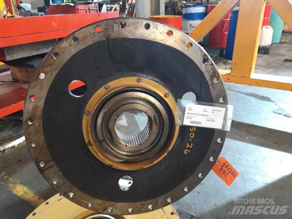 CAT D5 Transmission