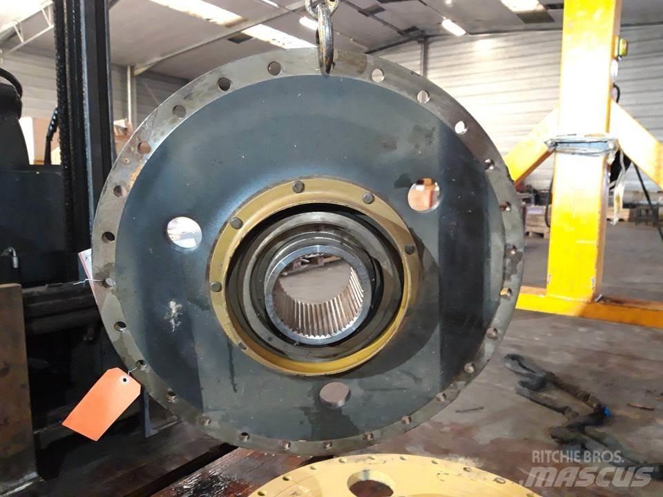 CAT D5 Transmission