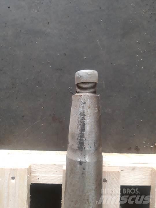 CAT D5 Transmission