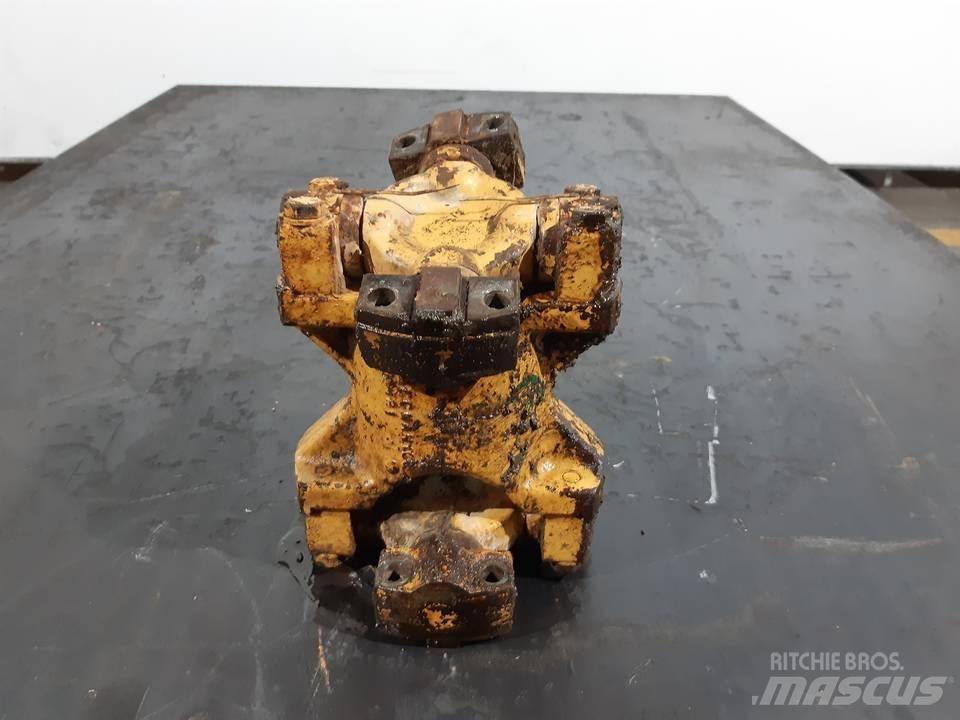 CAT D6RXL Transmission