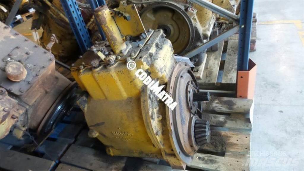 CAT D7E Transmission