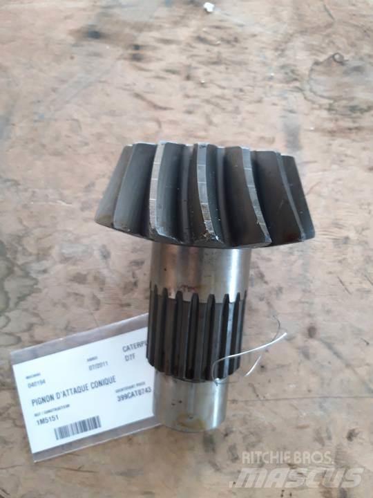 CAT D7F Transmission